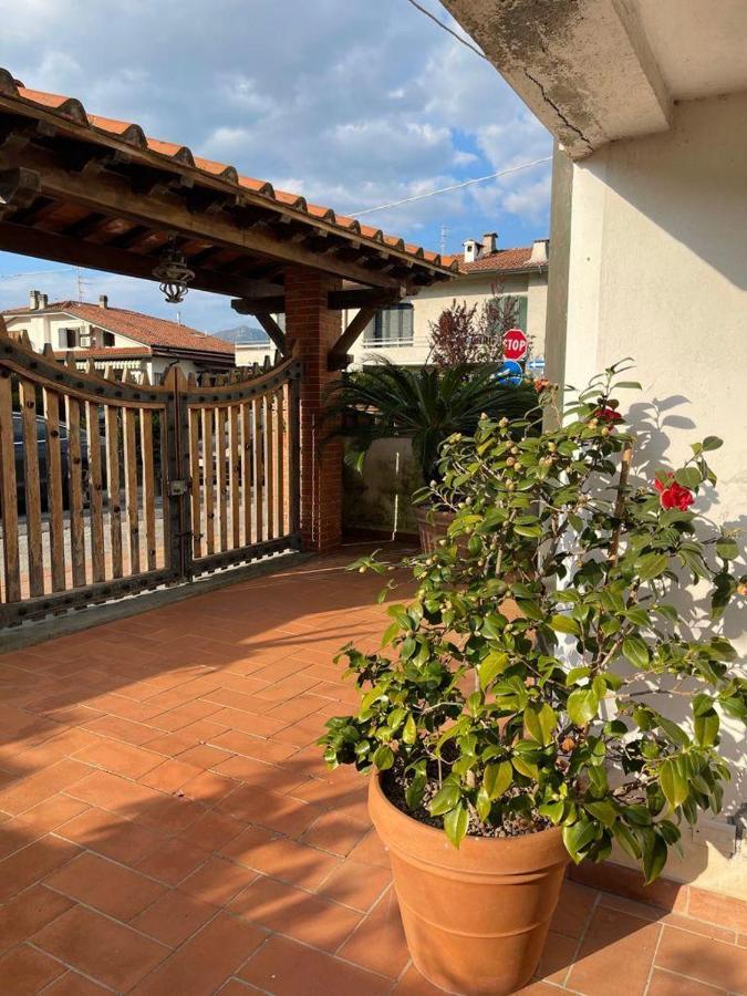Raffinato Bilocale A Lido Di Camaiore Vicino Al Mare Eksteriør bilde
