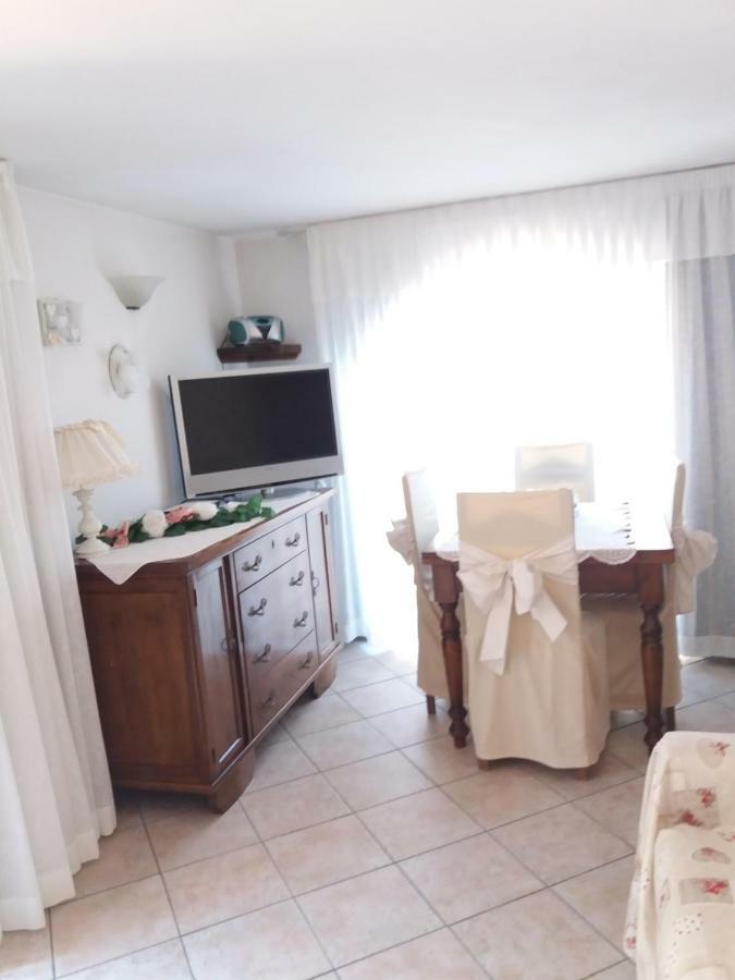 Raffinato Bilocale A Lido Di Camaiore Vicino Al Mare Eksteriør bilde